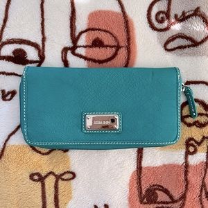 Nine West Aqua Wallet